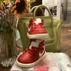 Retro Jordan 1 Valentines 5c